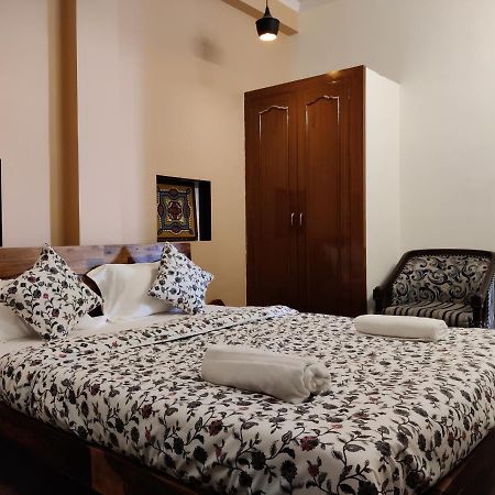 The Karauli Villa By Le Pension Stays Jaipur Exterior foto