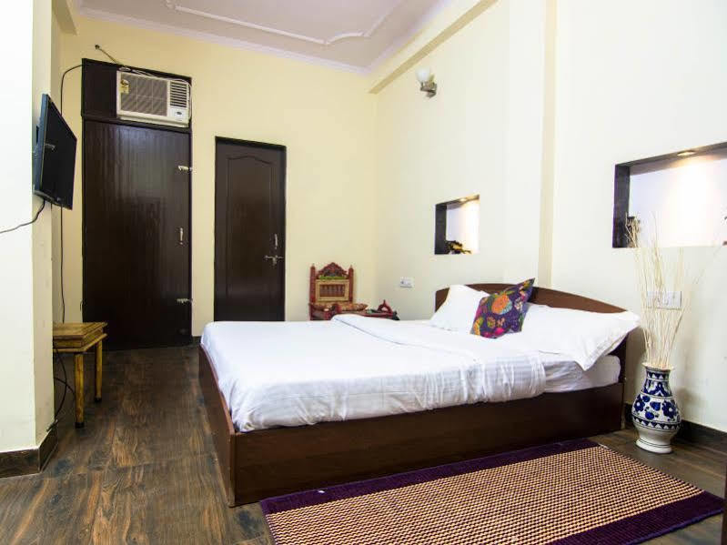 The Karauli Villa By Le Pension Stays Jaipur Exterior foto